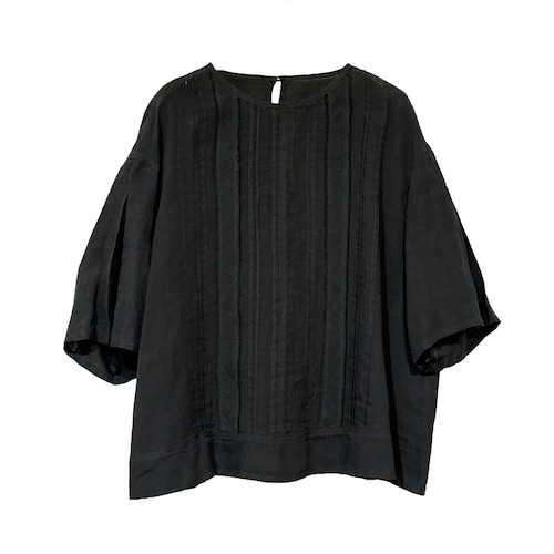 ナチュラルリネン タックアクセントブラウス【262-1155】Natural linen blouse with pleat accents