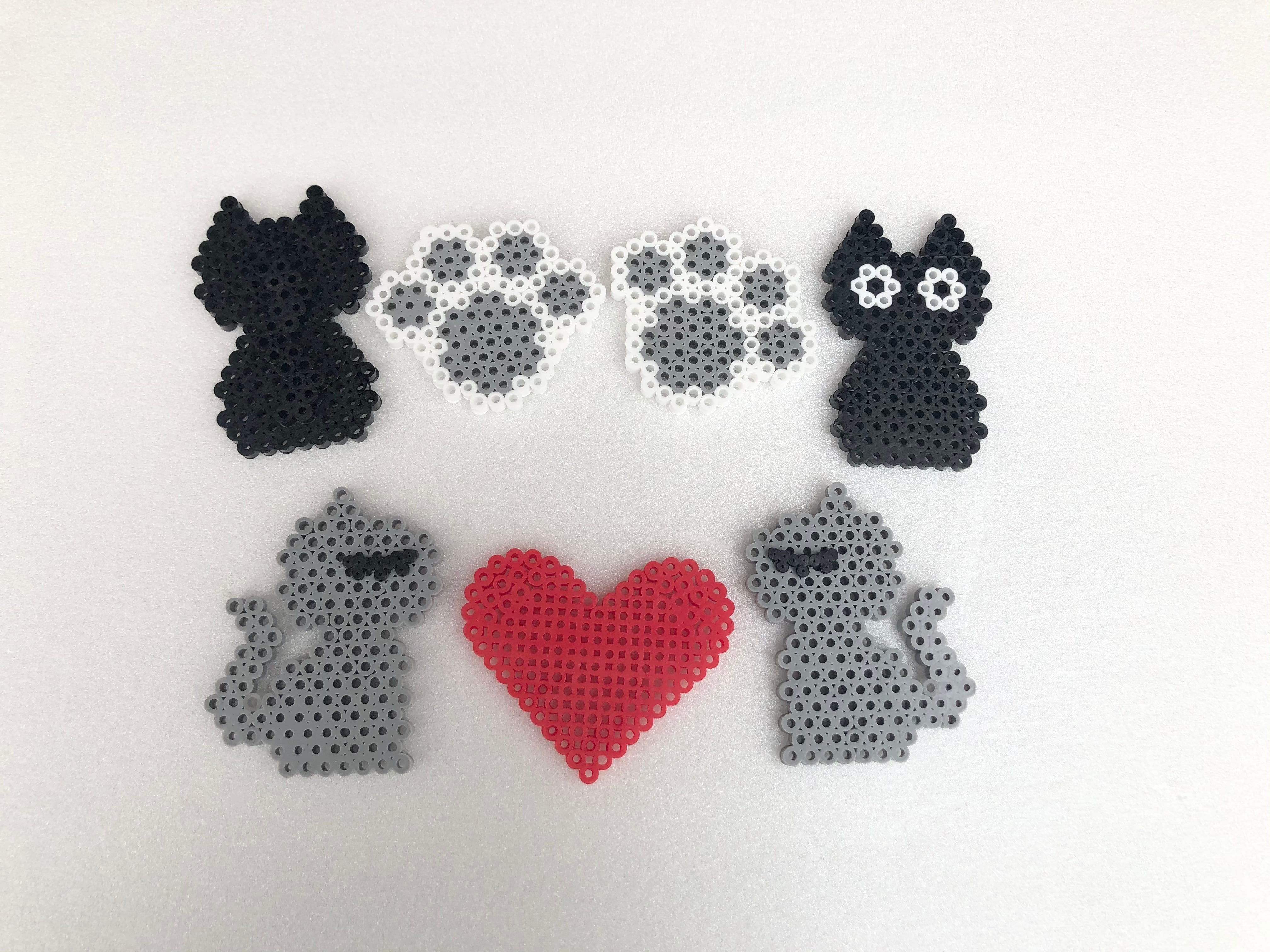 N711 / カスタムボールペン 猫ちゃんビーズ キラキラハートビーズ N711