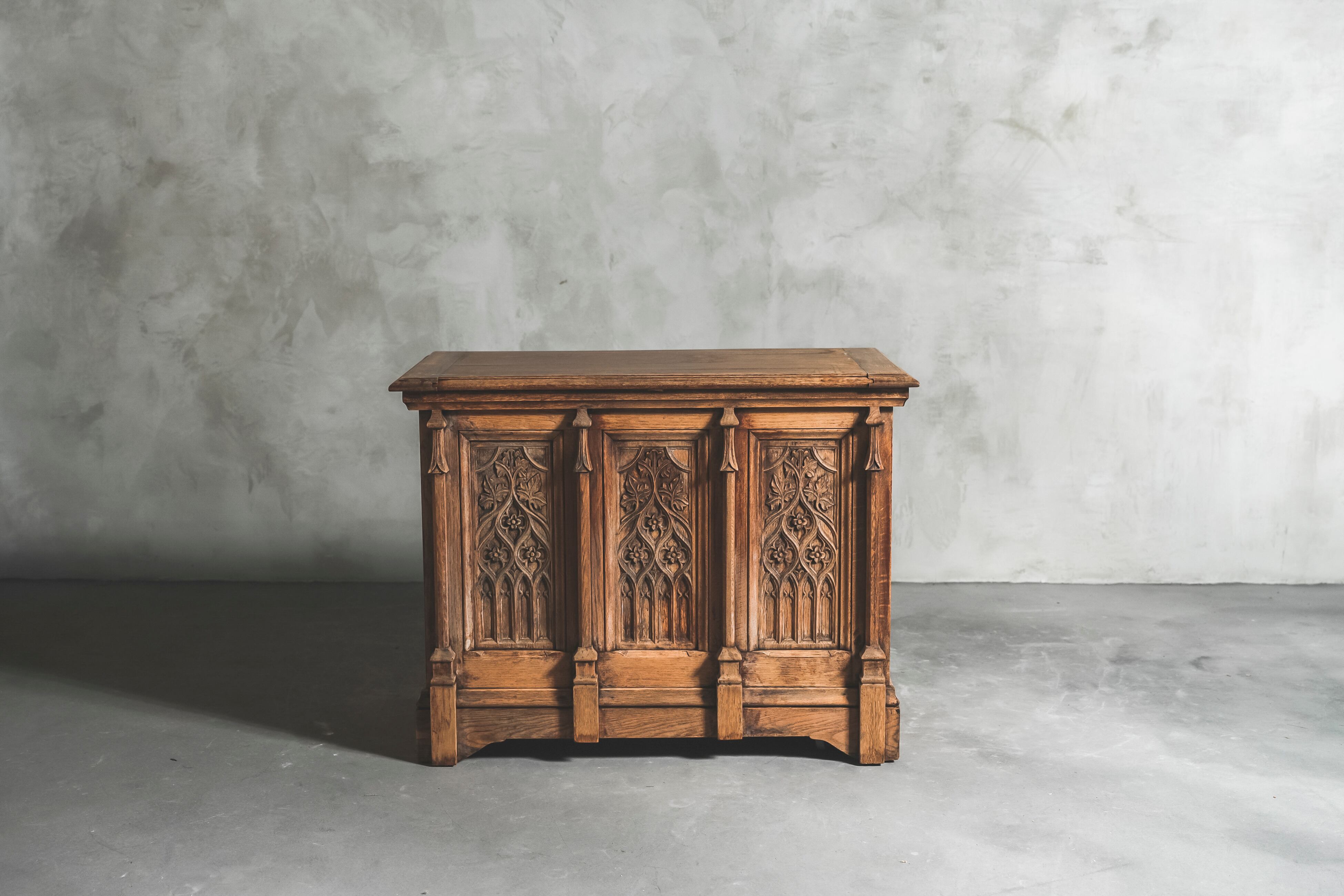 カウンター/チャーチボード/アンティークカウンター/サイドボード/教会/撮影アイテム/チャペル/空間装飾/スタジオ/店舗什器