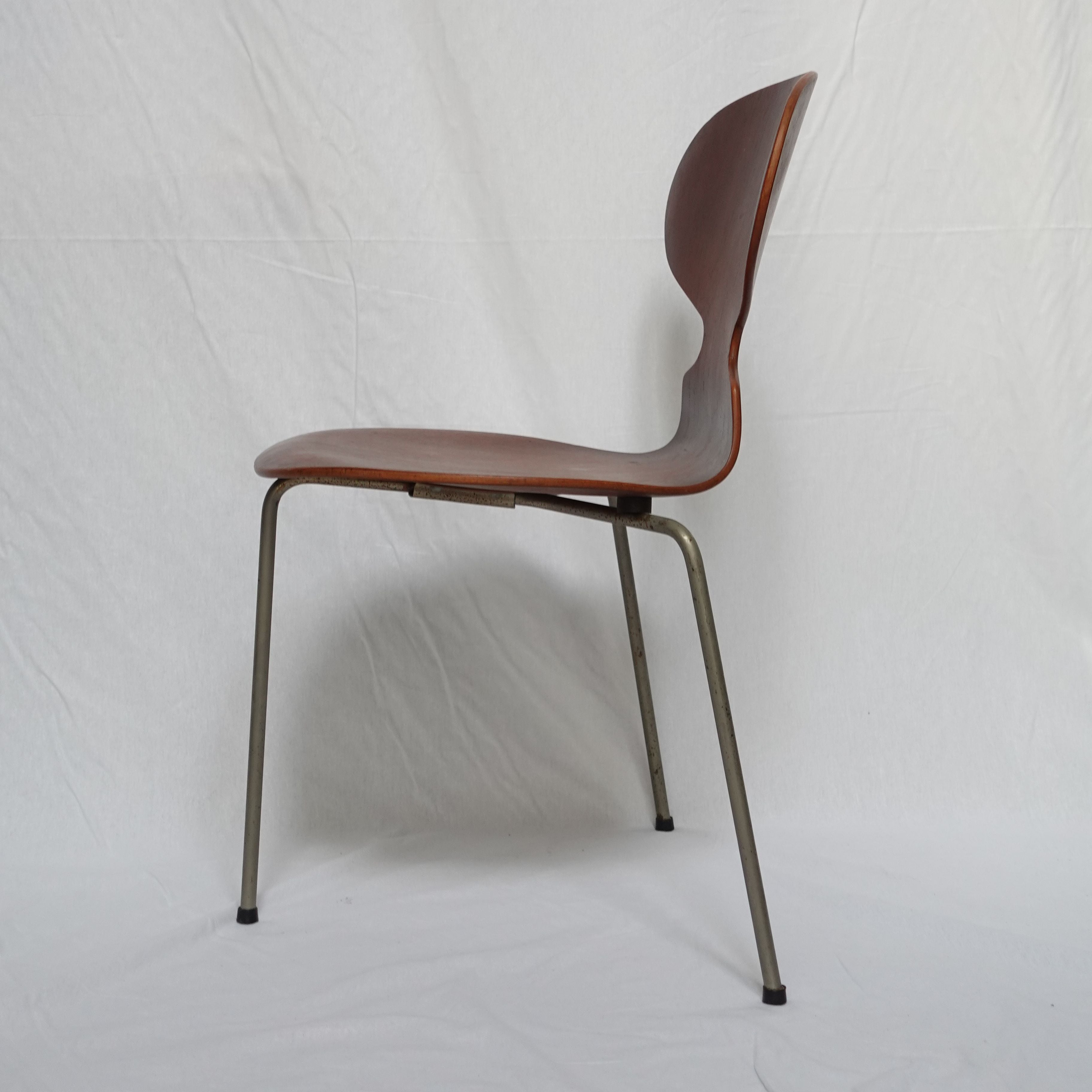 1950年代頃 アント・チェア 初期3本脚 チーク アルネ・ヤコブセン フリッツ・ハンセン 椅子 高さ約76cm [ID220212003]