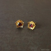 英国ヴィンテージジュエリー 9ctゴールド 天然ロードライトガーネット フラワーピアス (ソーティングメモ付)