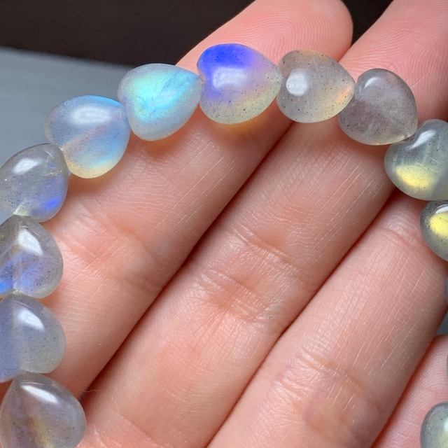 no13.グラデーション風☆ハート・ラブラドライト ブレスレット