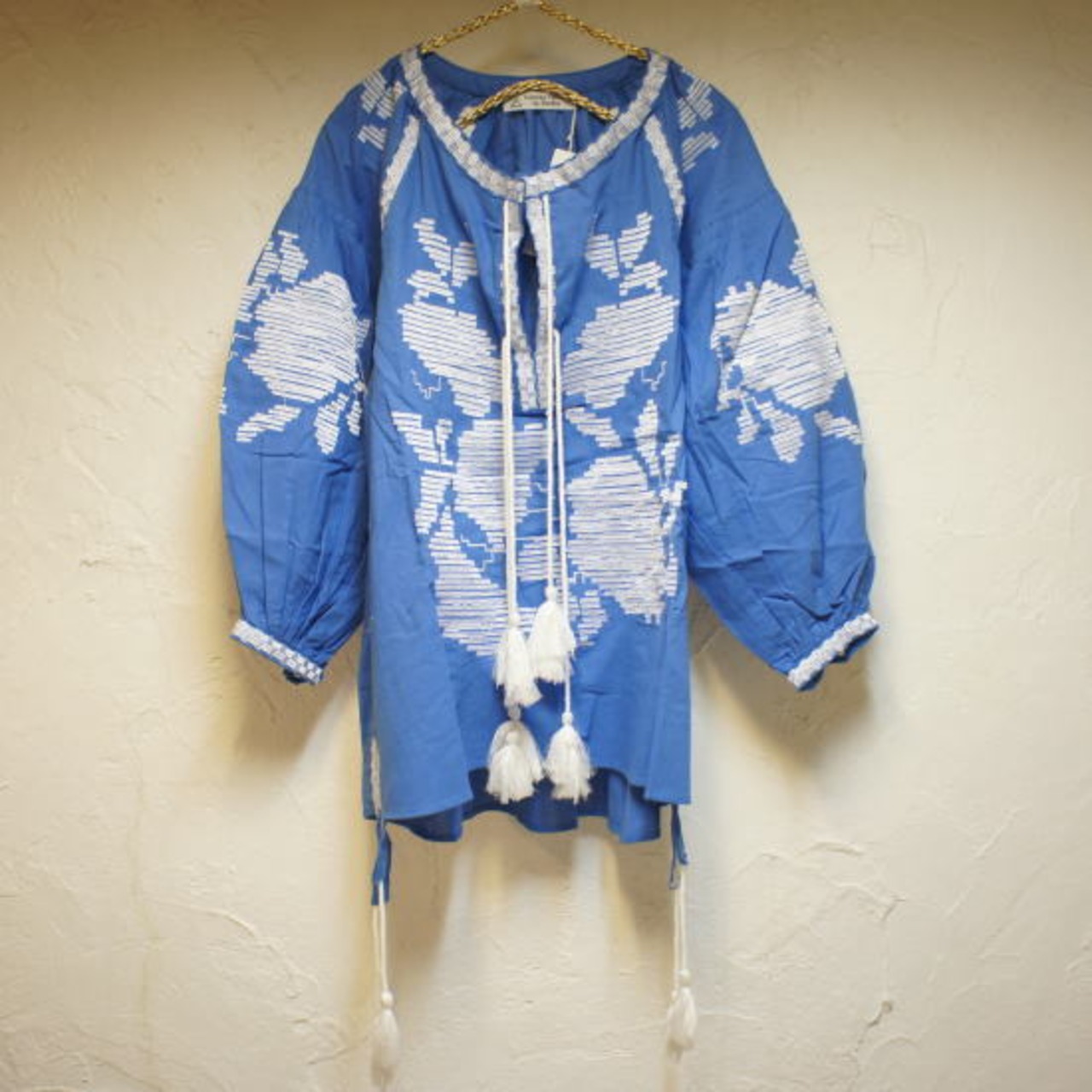 Topanga Fashion エンブロイダリーカフタンブラウス　ブルー【SALE】