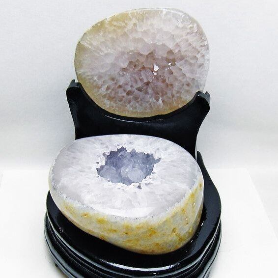 2.6Kg トレジャーメノウ アゲート ジオード 台座付属 一点物 175-1580