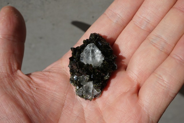 トルコ産エピドート/クォーツ ① Epidote / Quartz 1559