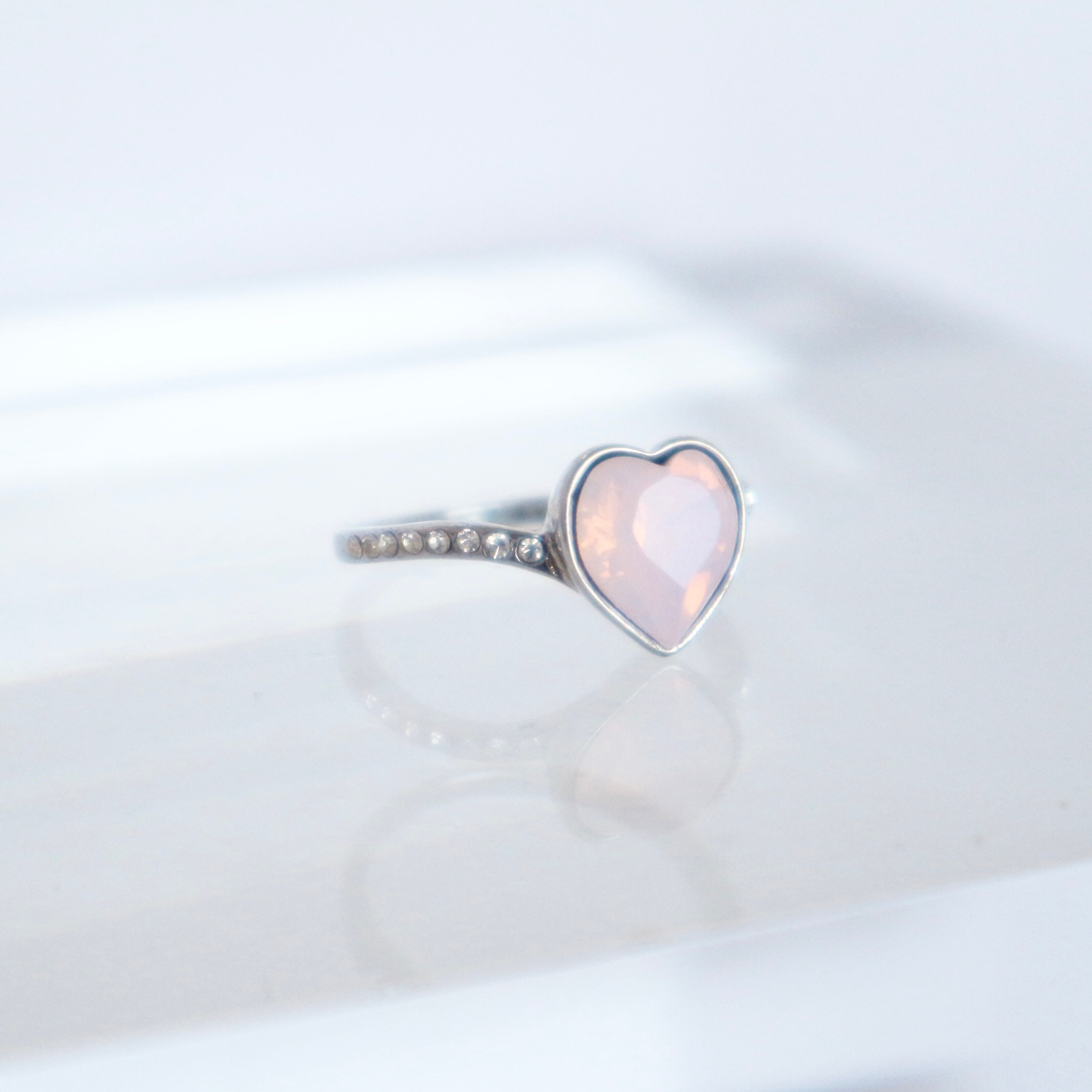 Heart opal ring