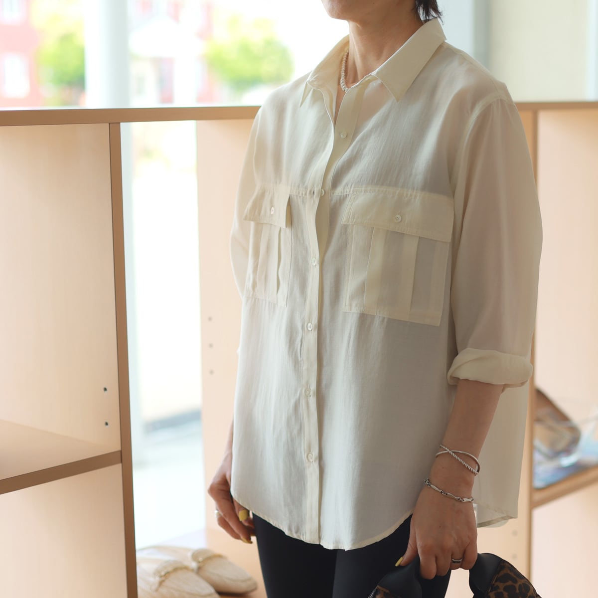 Le MARAIS (ル マレ) Wポケット&フェザーウエイト シアーシャツ