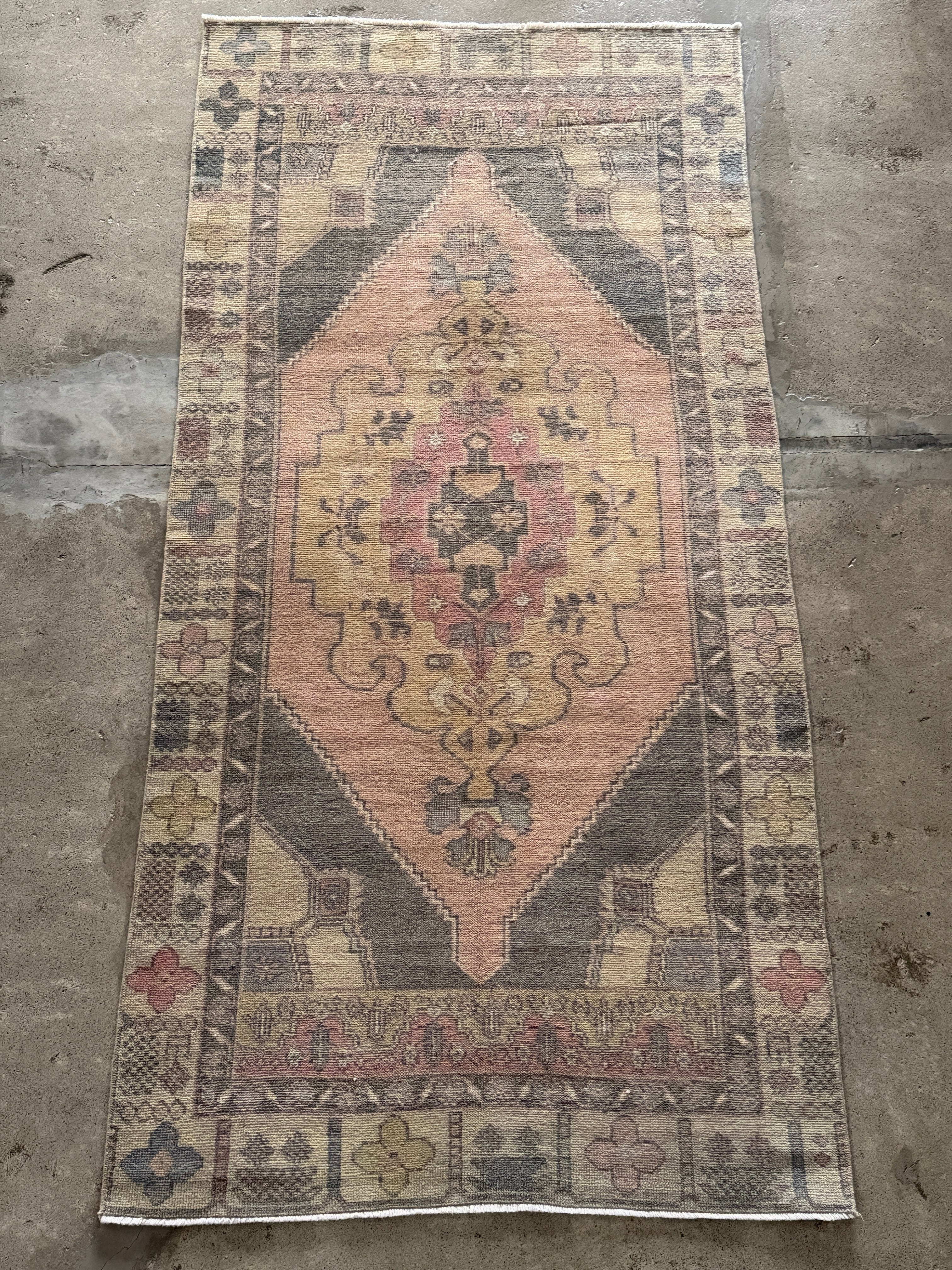Antiques&Crafts880