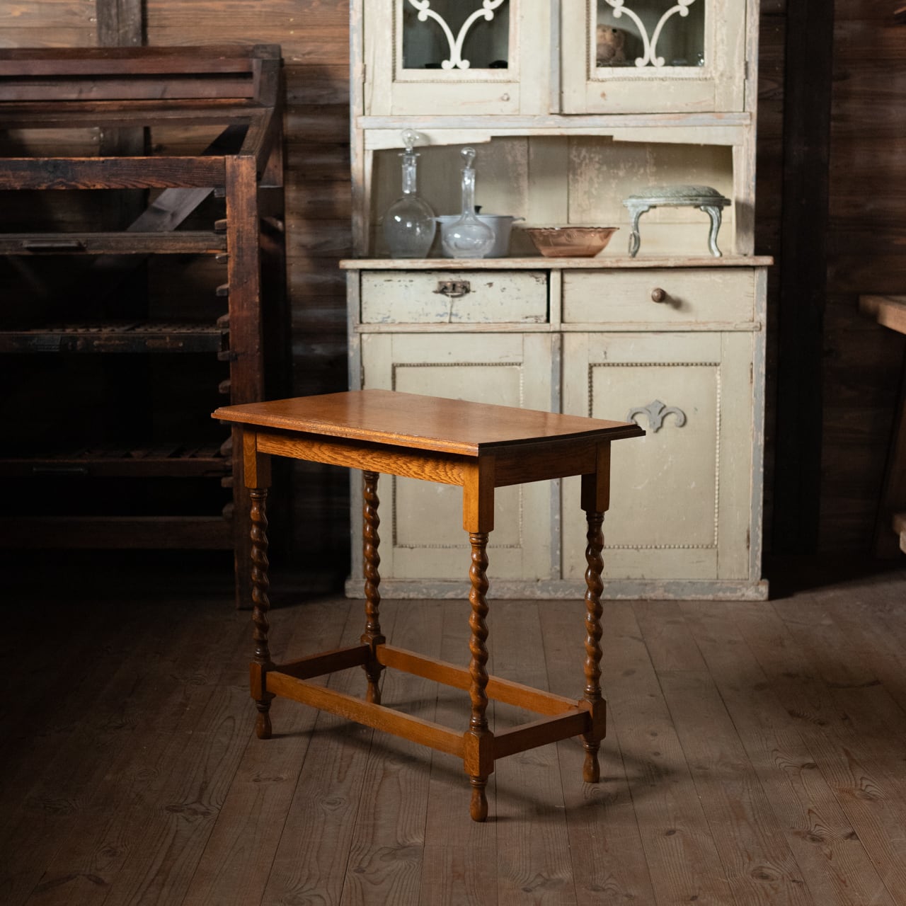 Occasional Table / オケージョナル テーブル〈サイドテーブル・花台