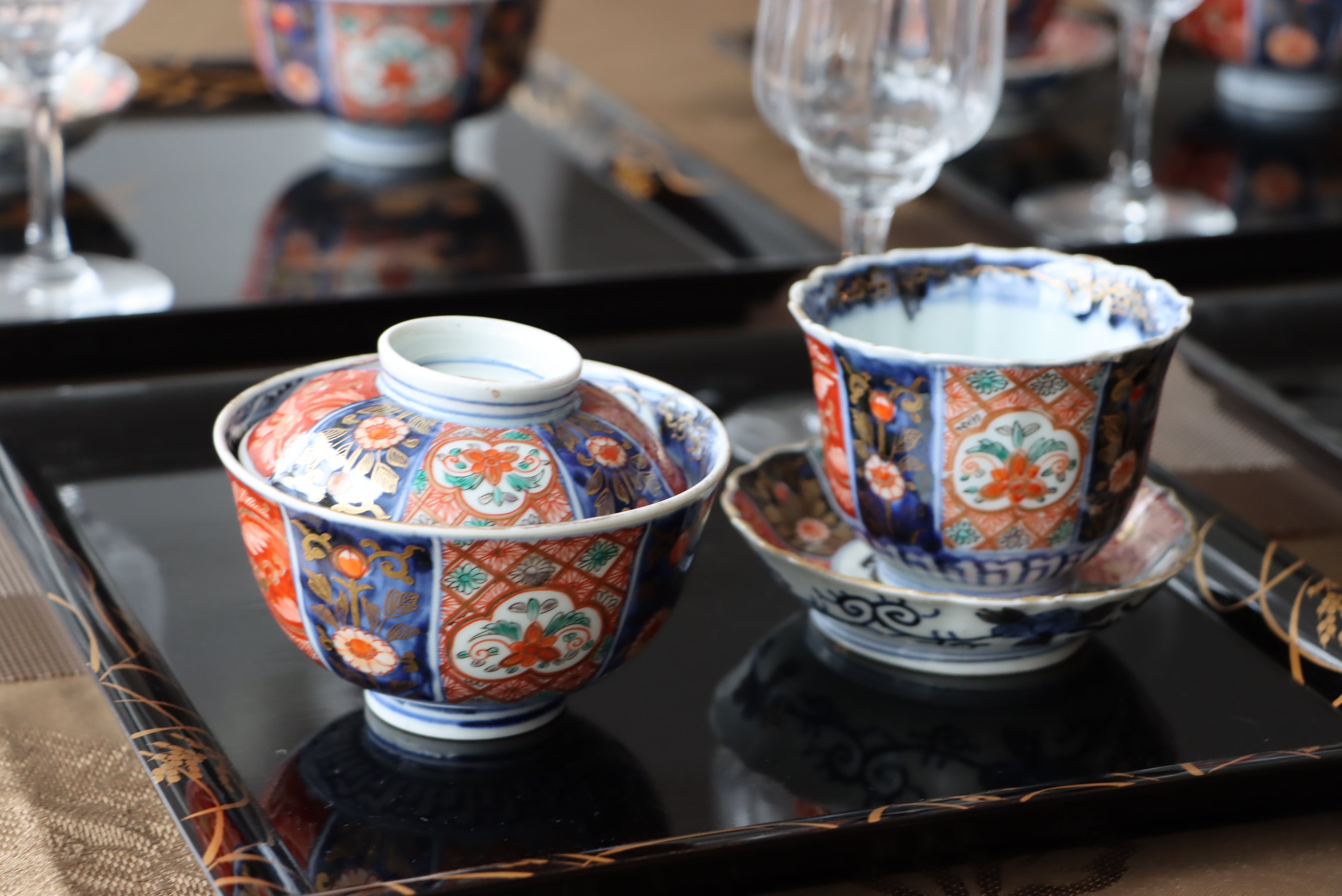 九谷焼 色絵 花菱七宝文 稜花 中皿 七寸 通りもの/Kutani medium size