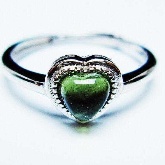 モルダバイト リング モルダウ石 指輪 ハート フリーサイズ 14号 一点物 メール便可 [M便 1/20] 199-596