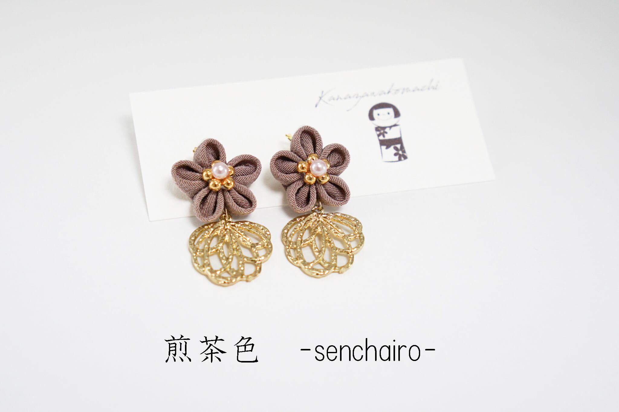 つまみ細工ピアスNO.22＊Light color＊ | 金澤こまち -accessories-