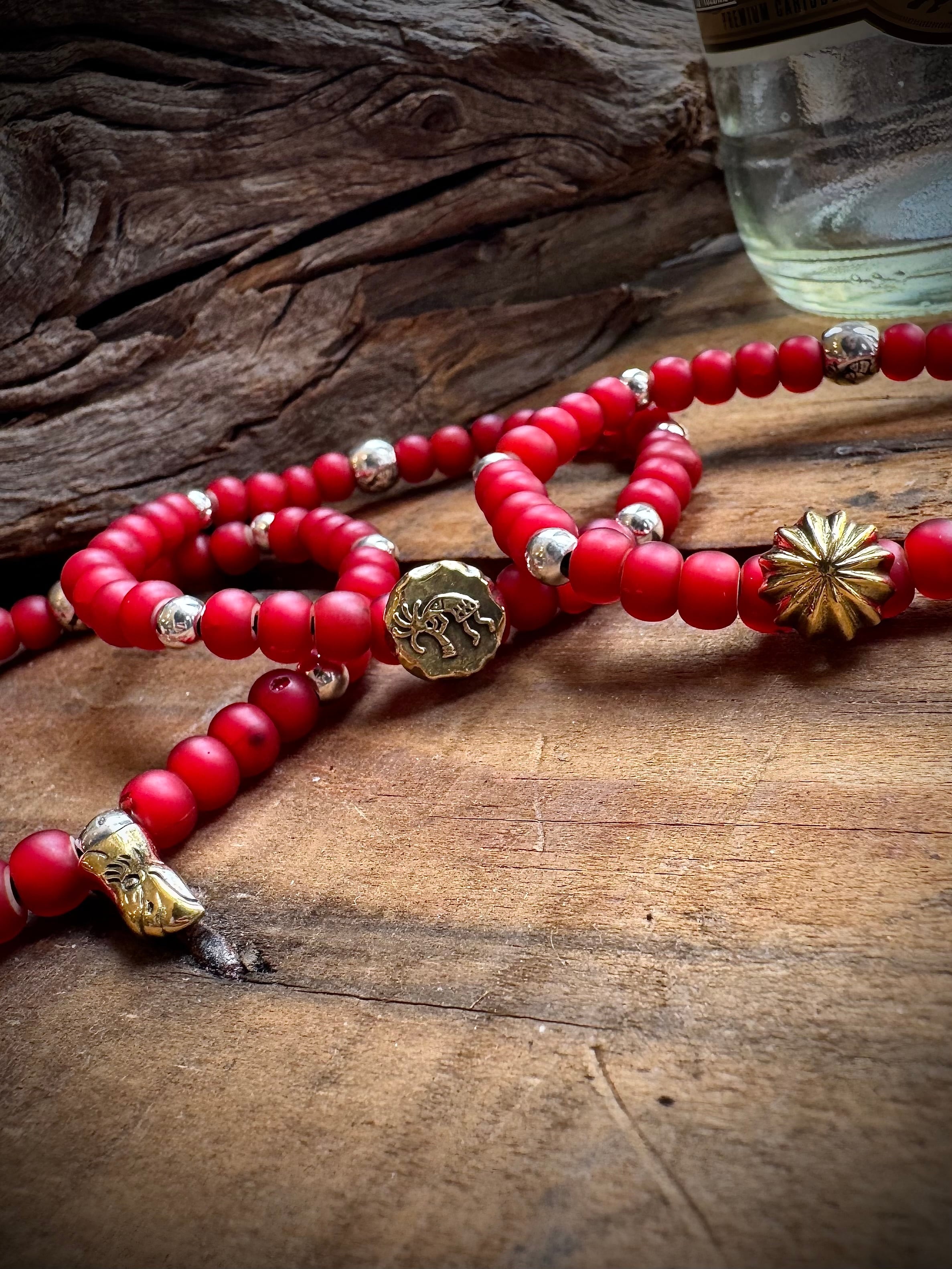 Gift Rover インディアンレッドビーズブレスレット：アポロコンチョ