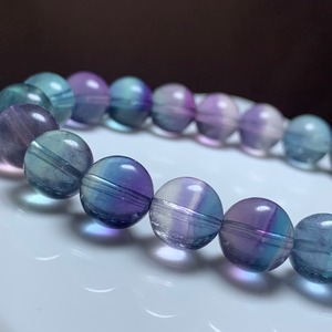 10.透明度高☆美グラデーションフローライト・ブレスレット