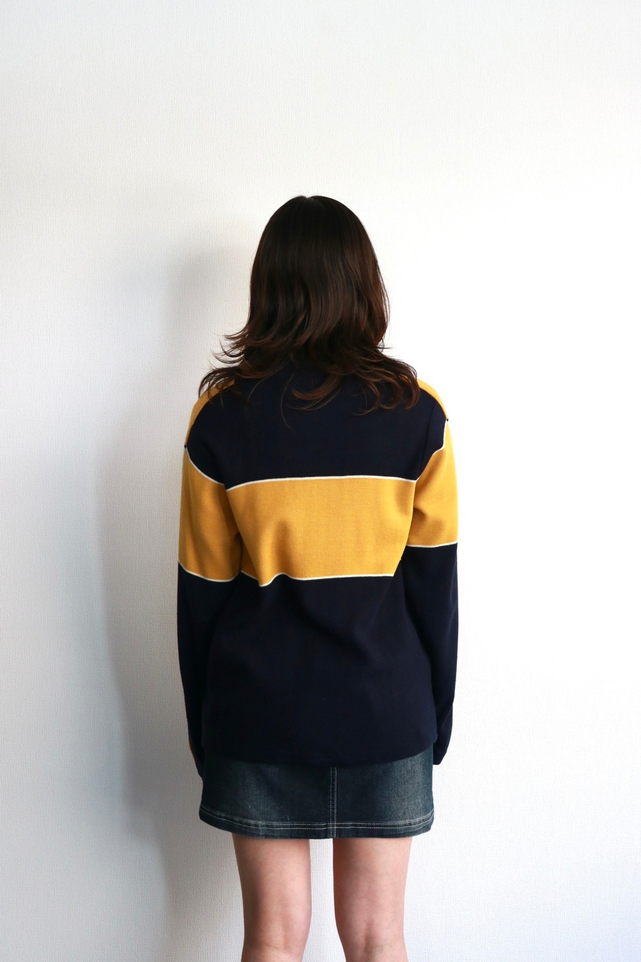 Line design half zip knit sweater