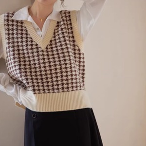 Houndstooth V‑neck knit vest (SN336)