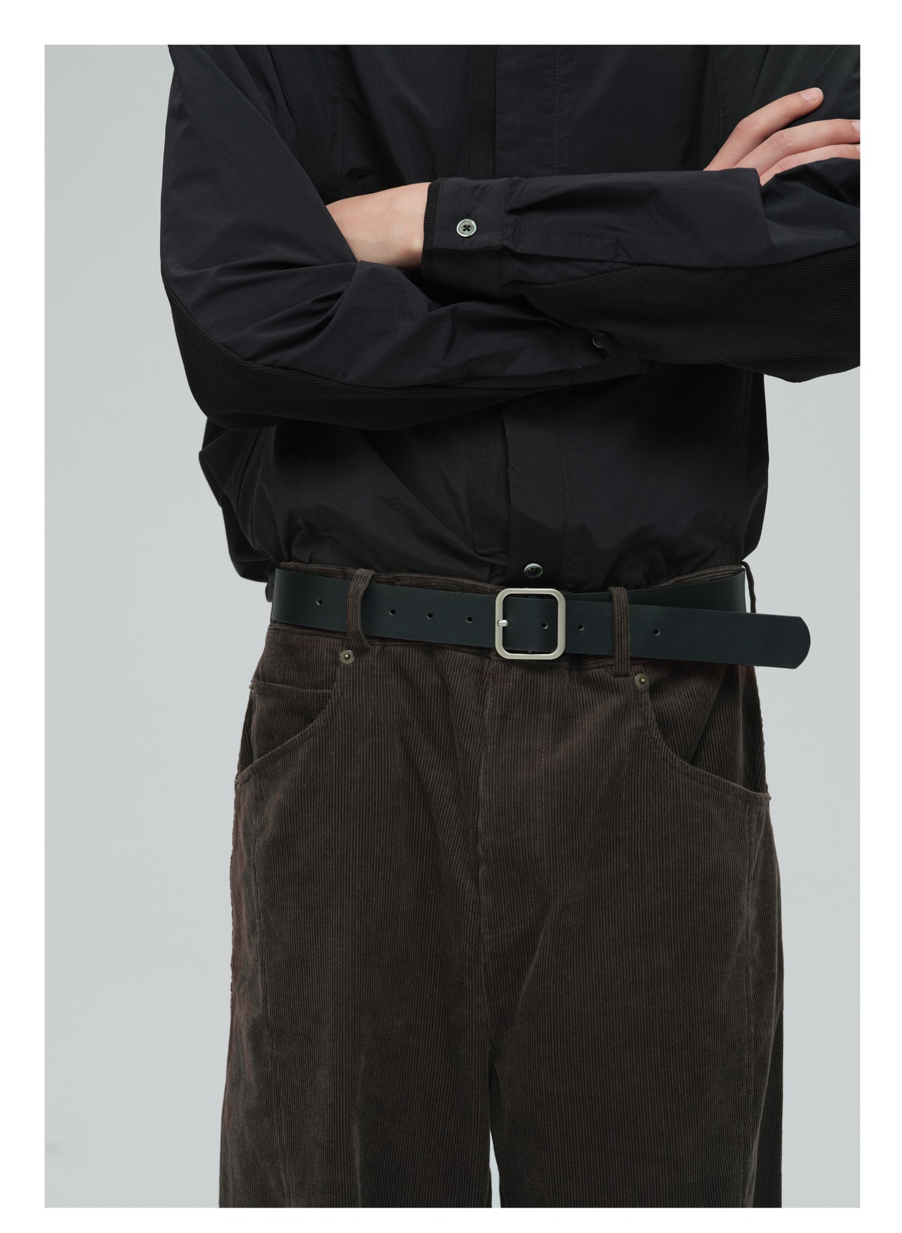 DECESOLO 25AW クリーンフィットステッチ ストレートコーデュロイパンツ