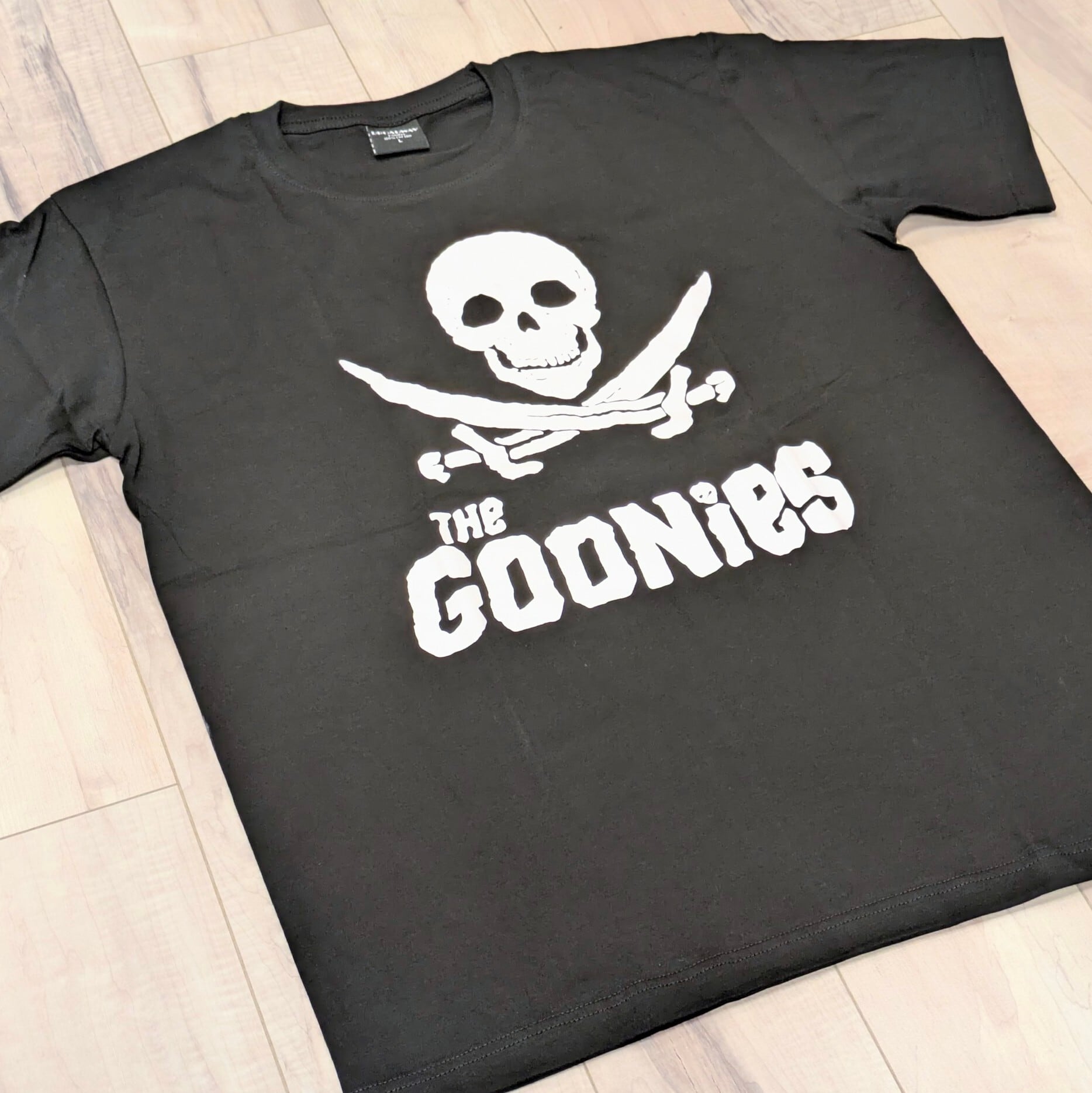 【 グーニーズ（THe GOONiES）】映画Tシャツ / Tシャツ〚アメリカン雑貨 アメトイ〛