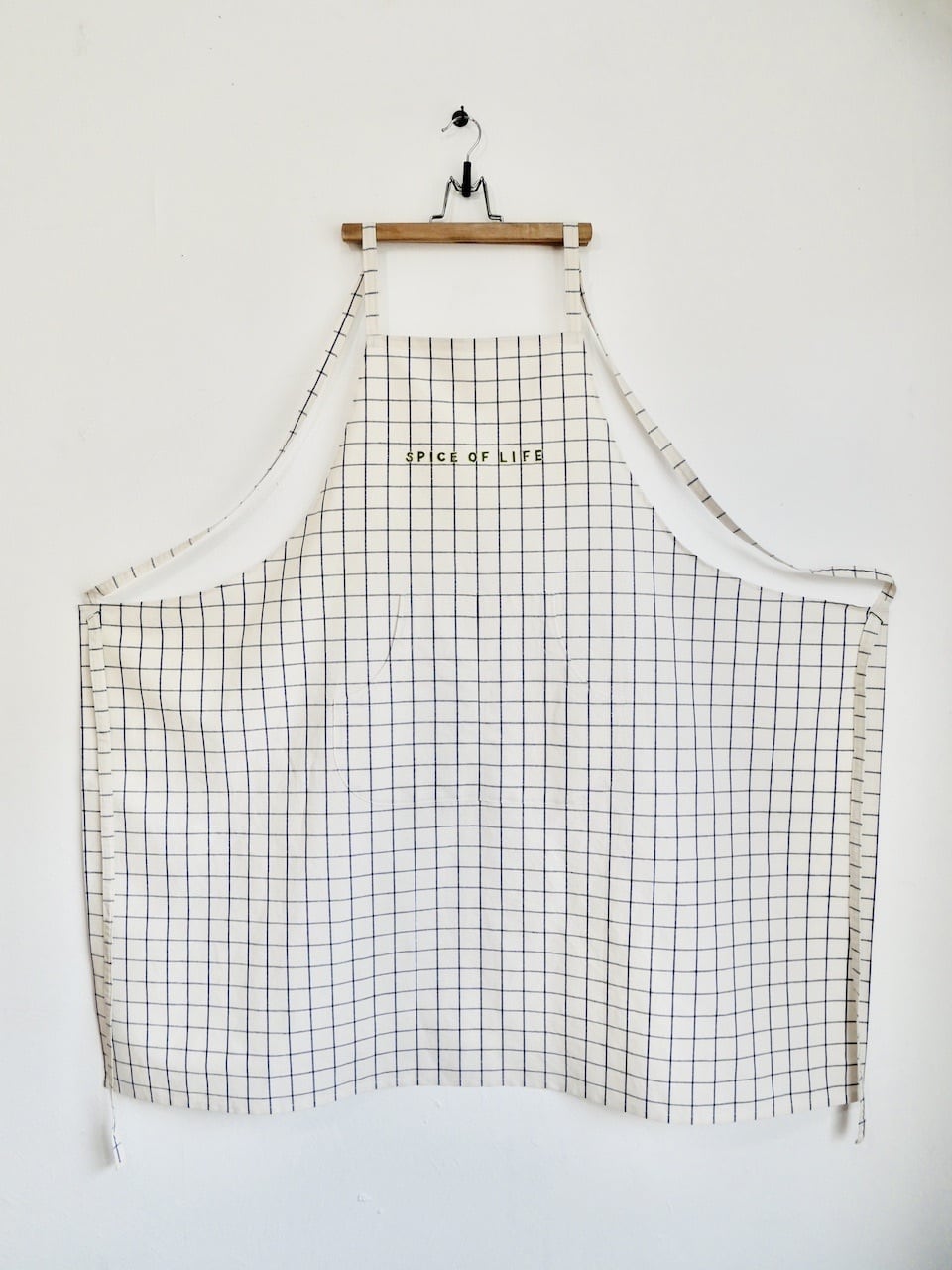 リネンエプロン／メッセージ手刺繍入り | set-list-tokyo