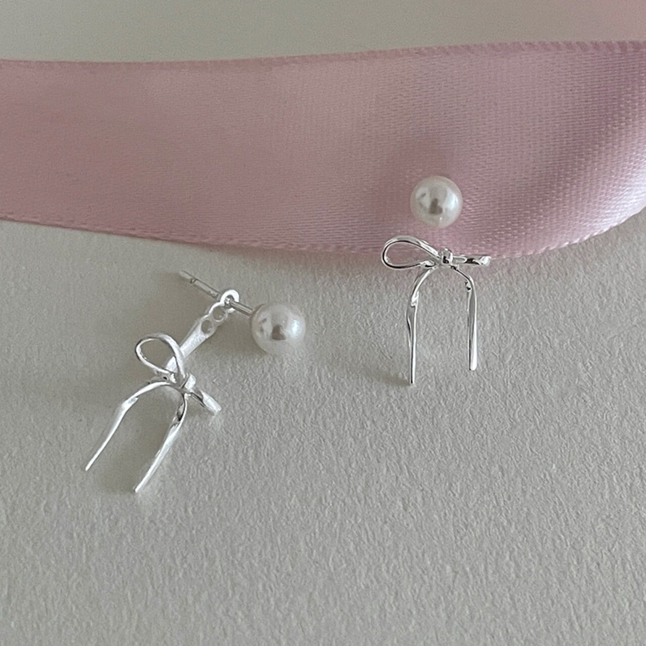 erban真珠&リボンのシルバーピアス