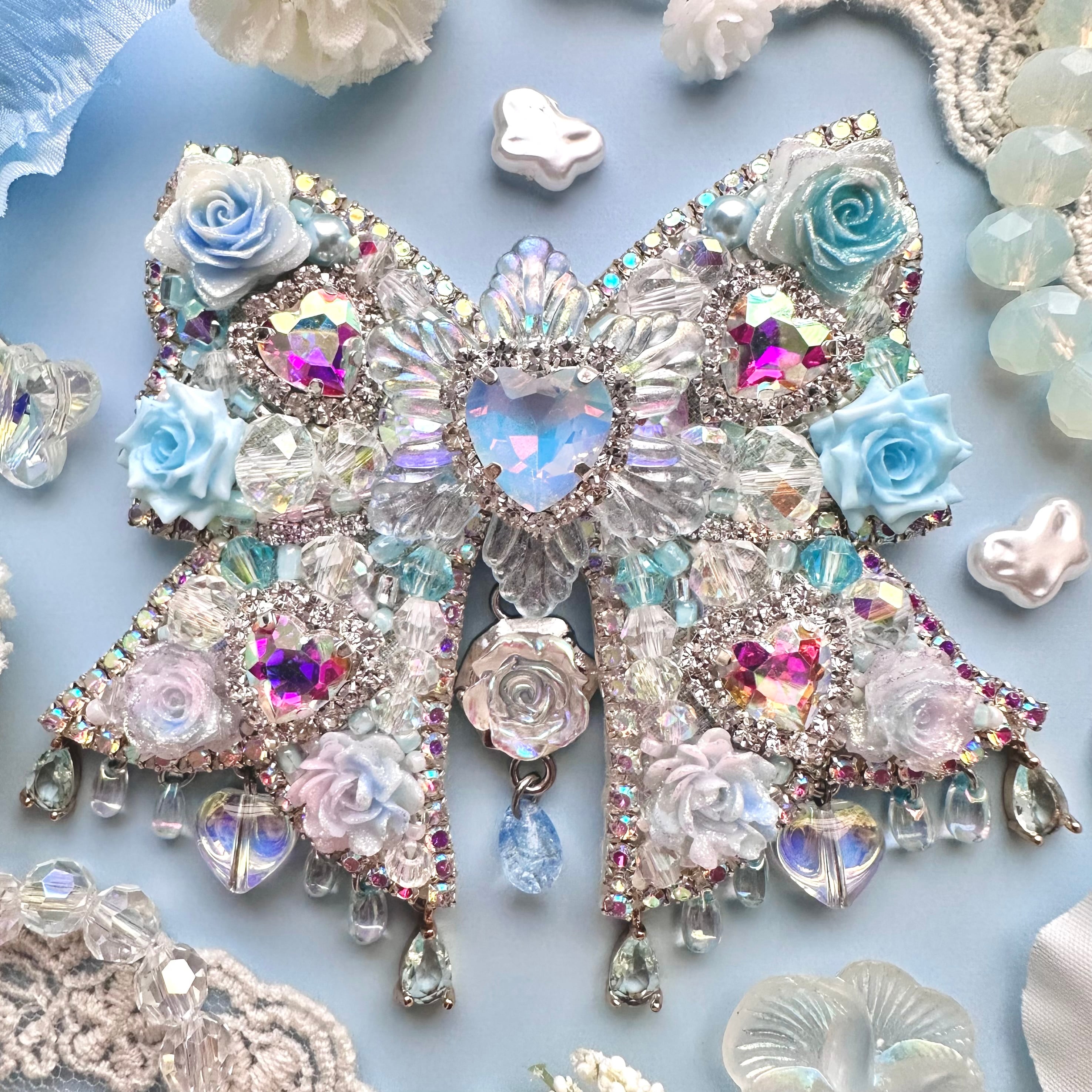 Piari ハンドメイド　ブローチ　十字架　青 piari