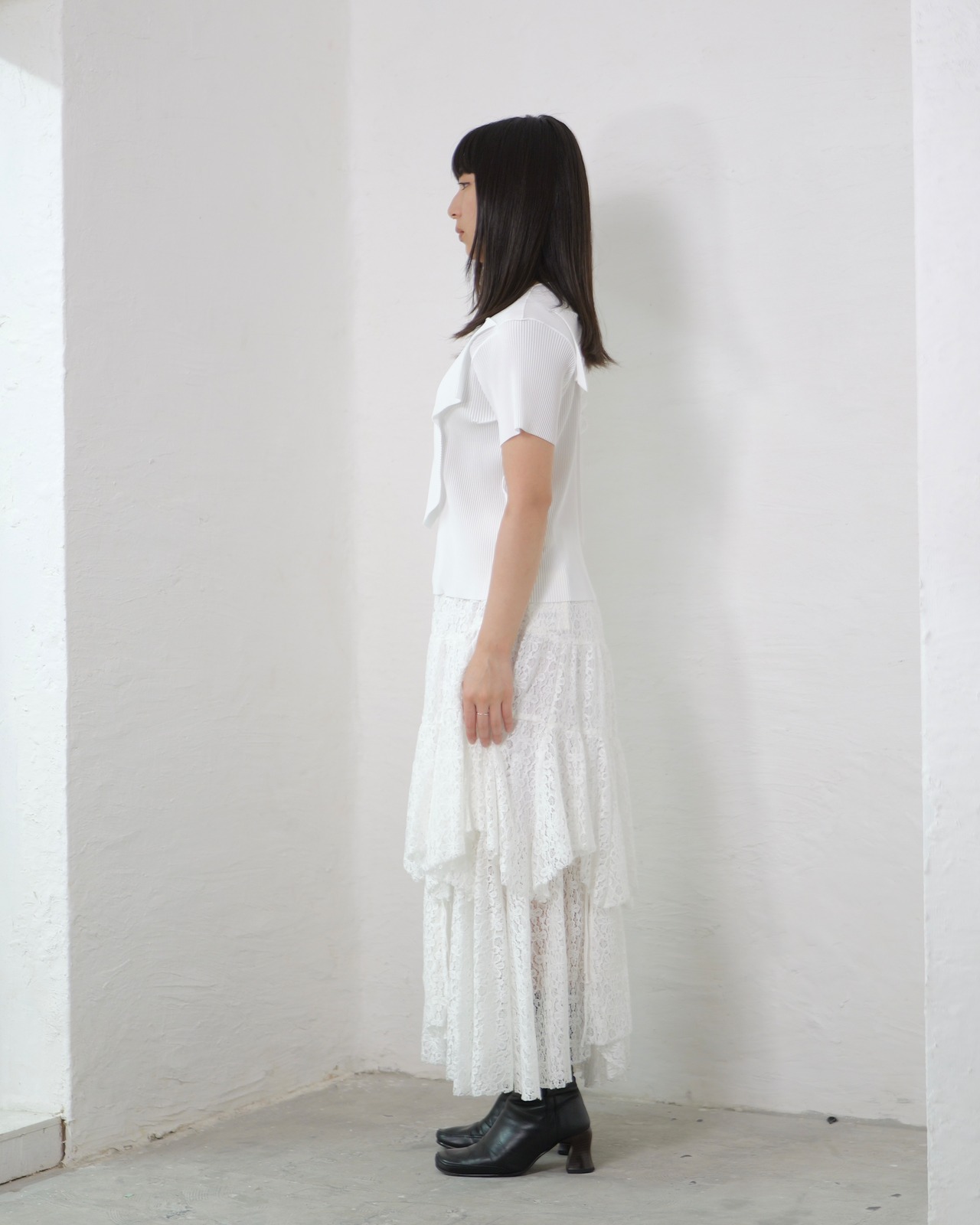 AMBERGLEAM - 2WAY Tiered Skirt ：LACE｜2WAY仕様／ドローコードシャーリング／ティアードレース／膝スリット／前後差アレンジ