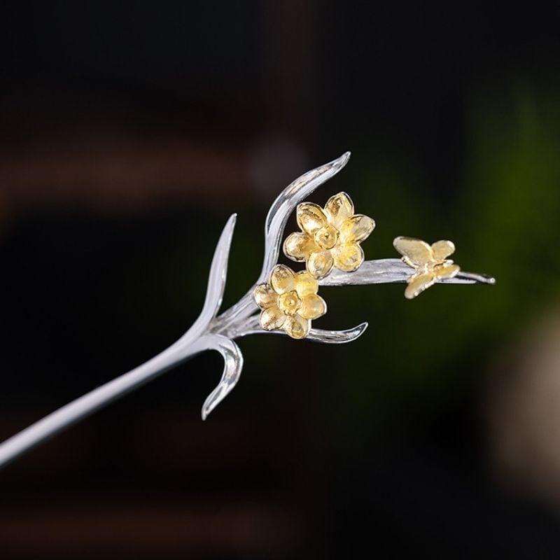 水仙の花のかんざし - 伝統的な美しさと現代的な感性が見事に調和 K186