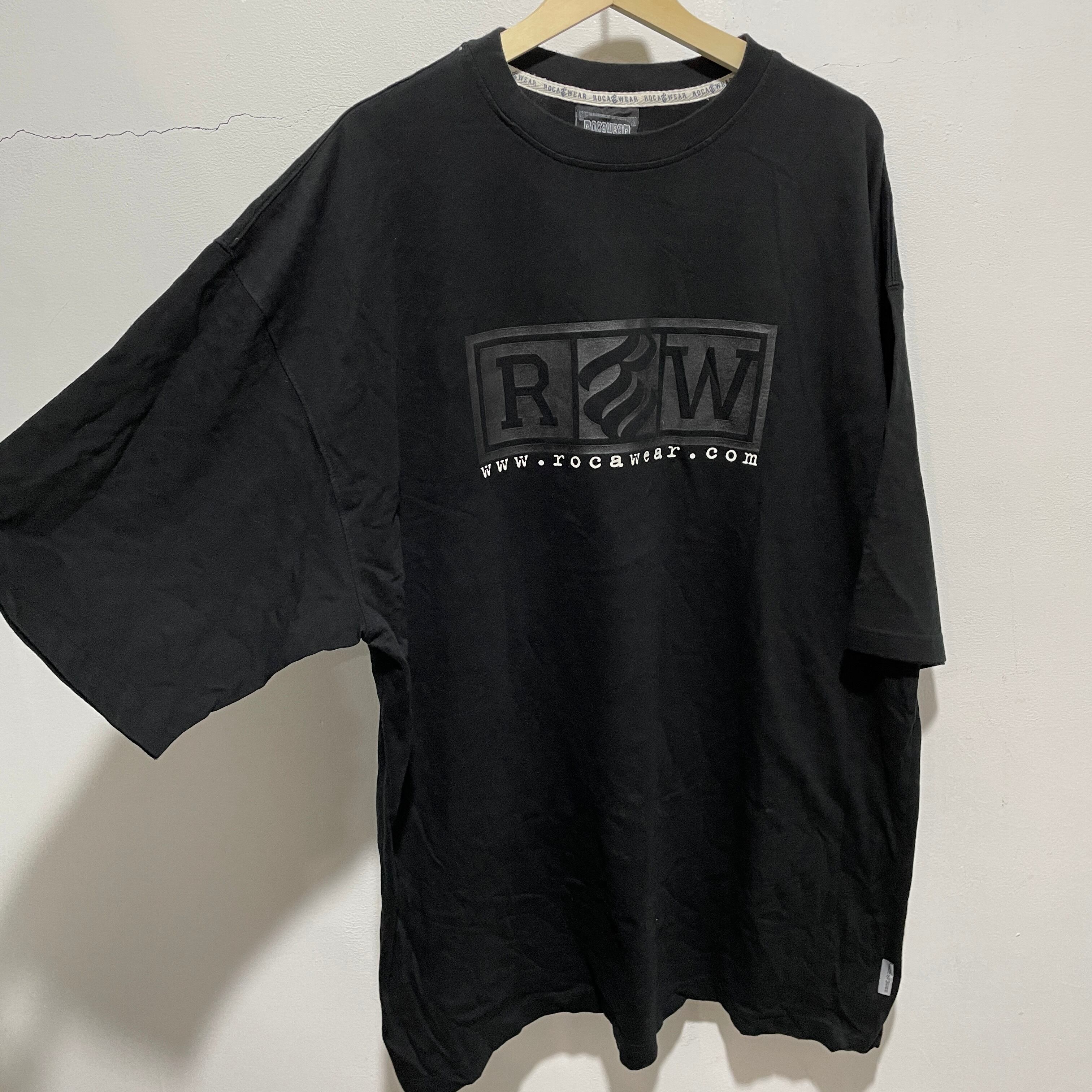『送料無料』Roca wear ロカウェア　両面ロゴプリントTシャツ　XXL 黒　ストリート | 古着屋 Uan powered by BASE