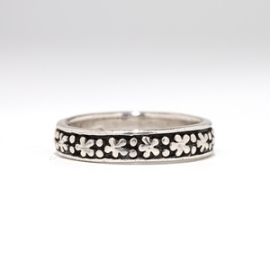 Flower Motif Ring #12 (used)