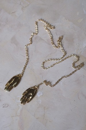 【KOTONA】hand crap necklace - gold