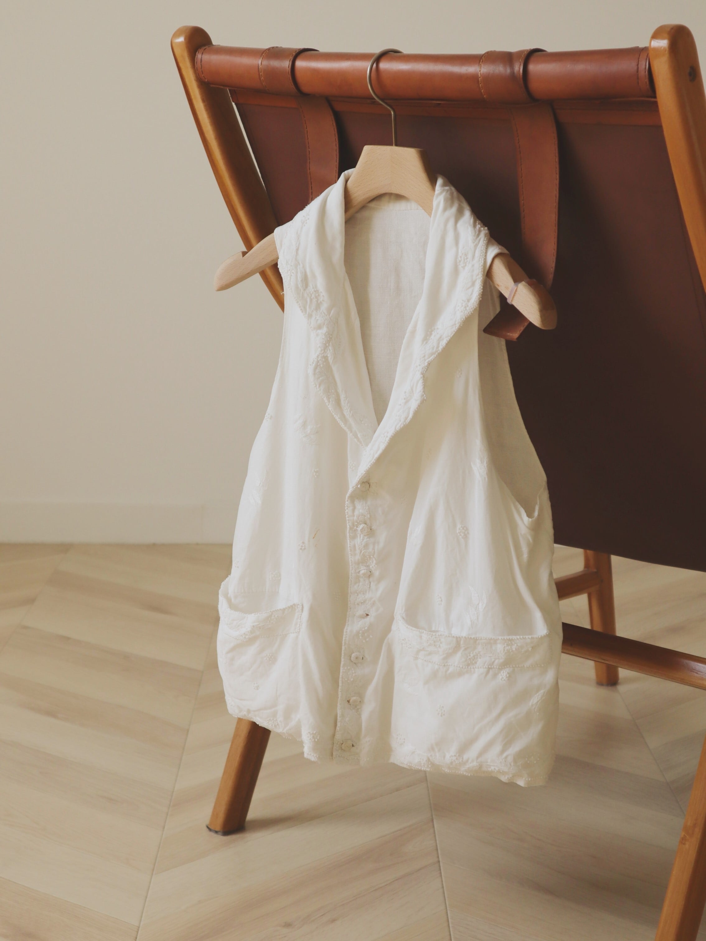 ●vintage antique embroidery vest