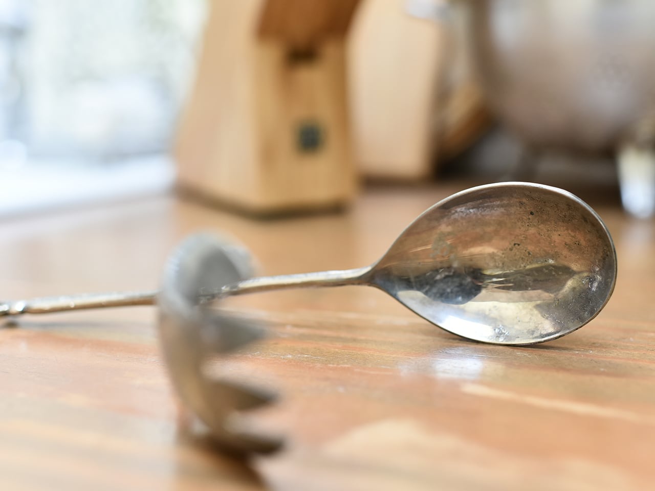 装飾が素敵なサーバートング(A) フレンチブロカント