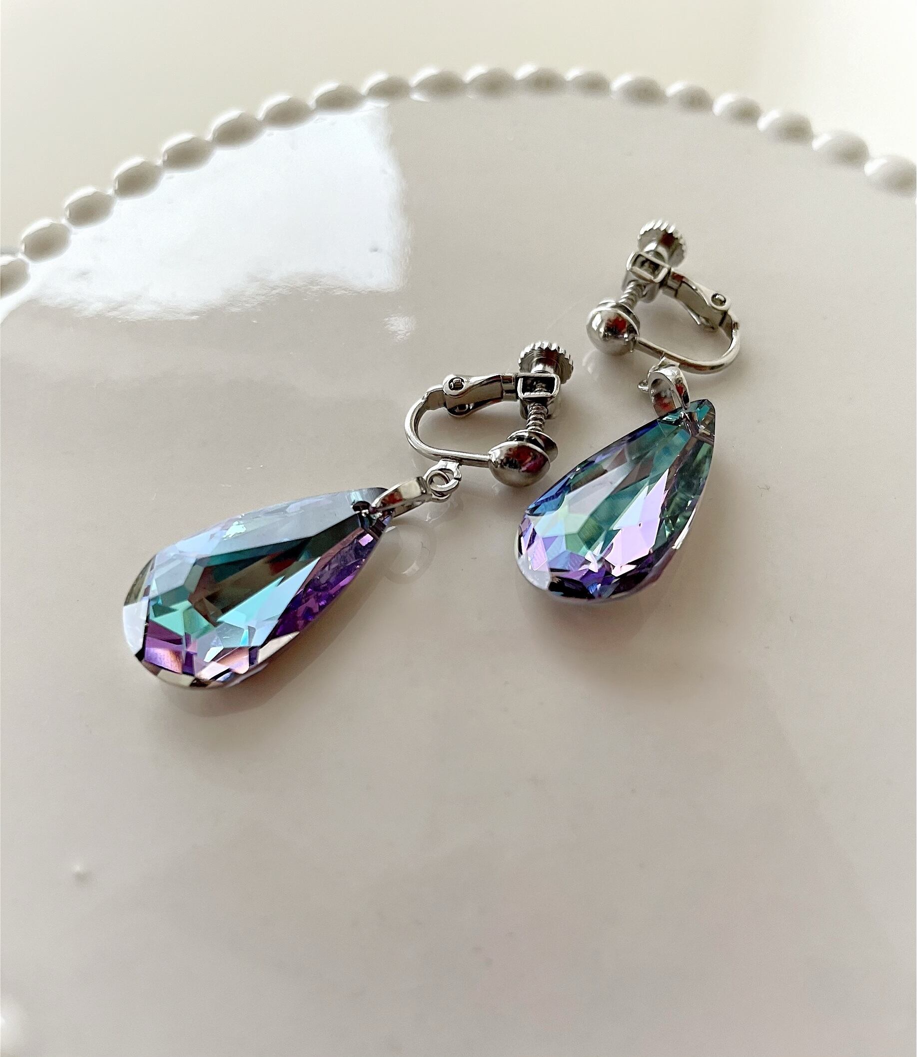 ドロップ型クリスタルTLイヤリング ヴィトレルライト | eriottosaiko