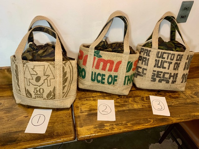 迷彩シリーズ中トート