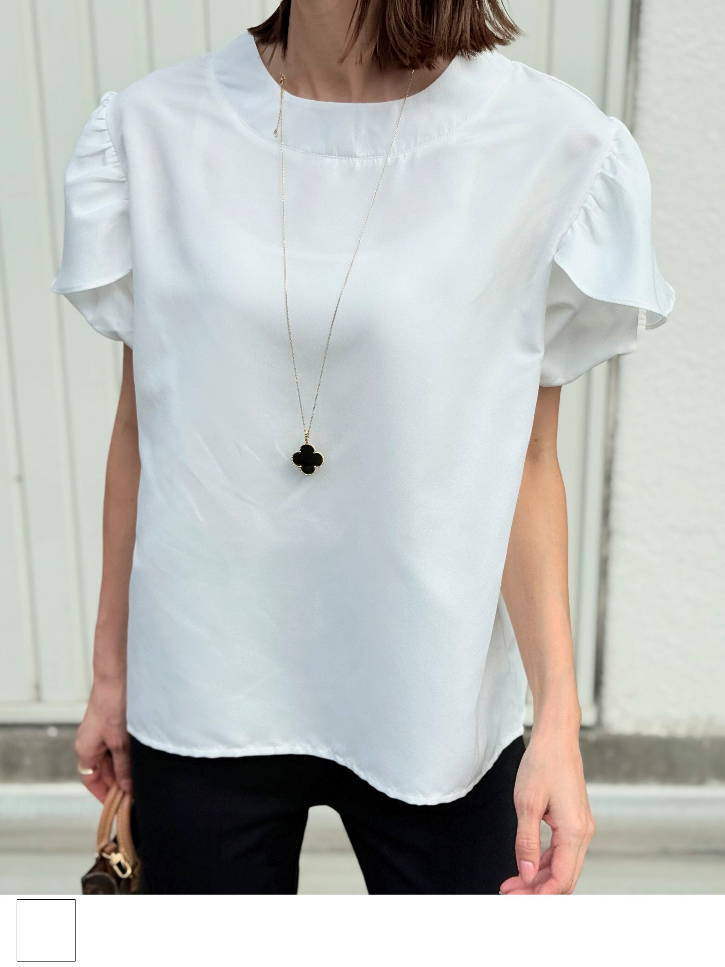 ペタルスリーブトップス