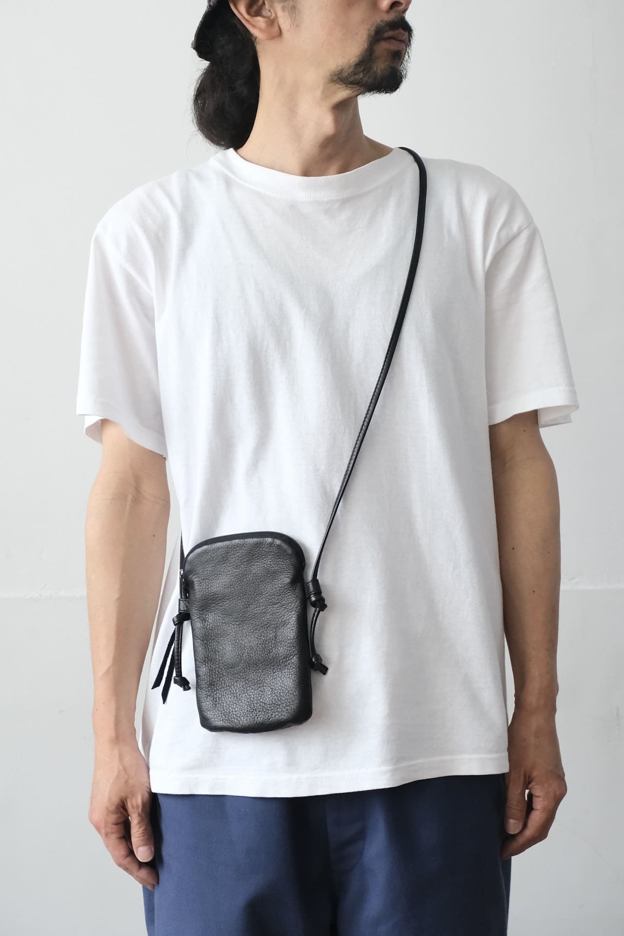 FUJITO Leather Mini Pouch Black | Directors Web Shop