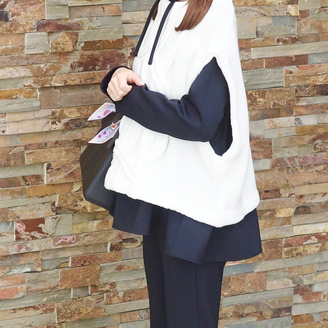 marshmallow ribbon blouse / navy | hitomi