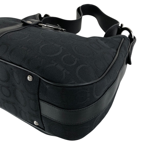 Salvatore Ferragamo サルヴァトーレ フェラガモ ショルダーバッグ ブラック ガンチーニ キャンバス ワンショルダー vintage ヴィンテージ オールド fxsbuf