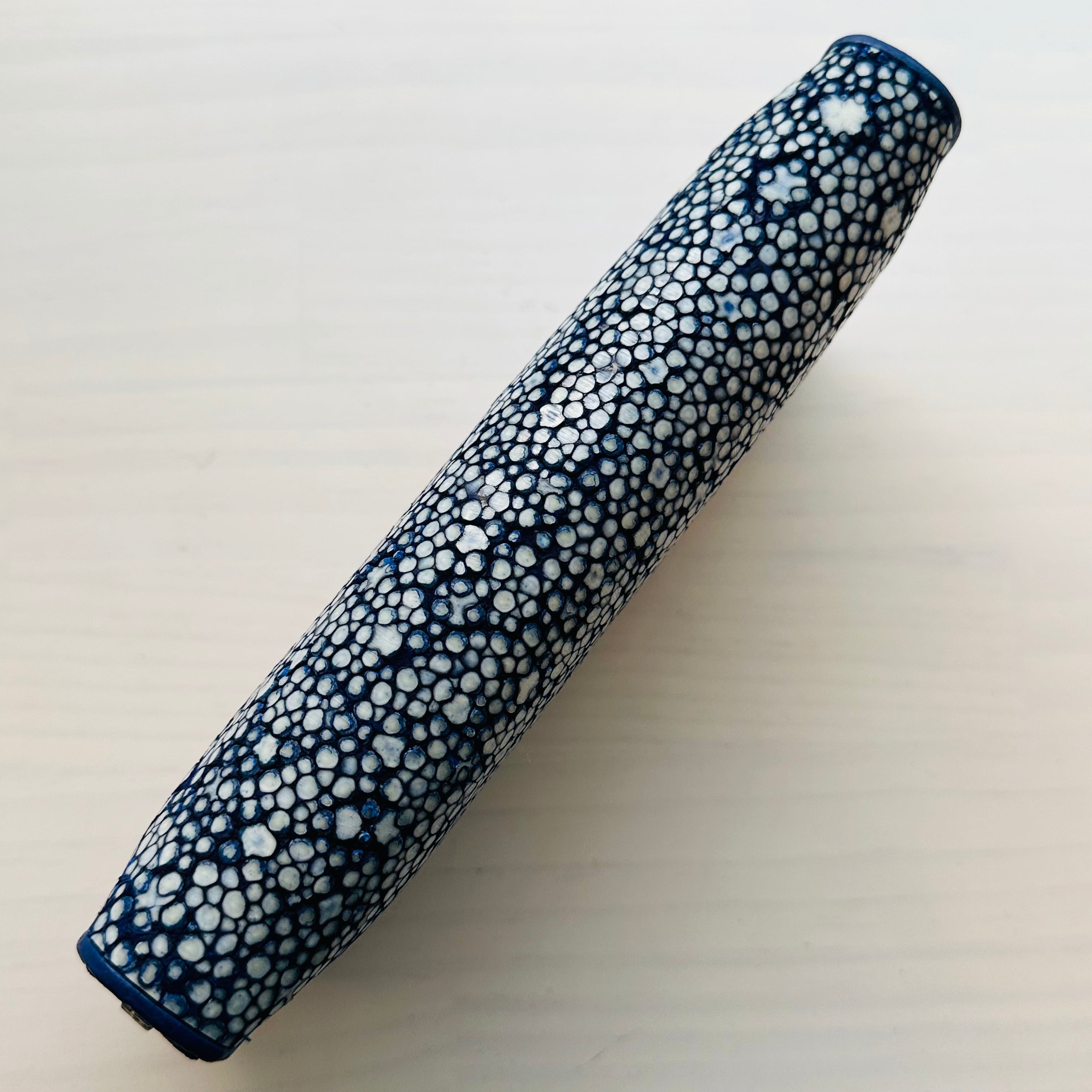 新品未使用】海の宝石スタースティングレー長財布 星柄ブルー青 新品未使用】海の宝石スタースティングレー長財布 星柄ブルー青