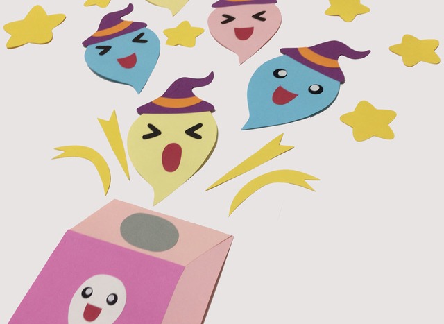 ハロウィンの街へ行ってらっしゃい おばけのびっくり箱の壁面装飾 Kobito