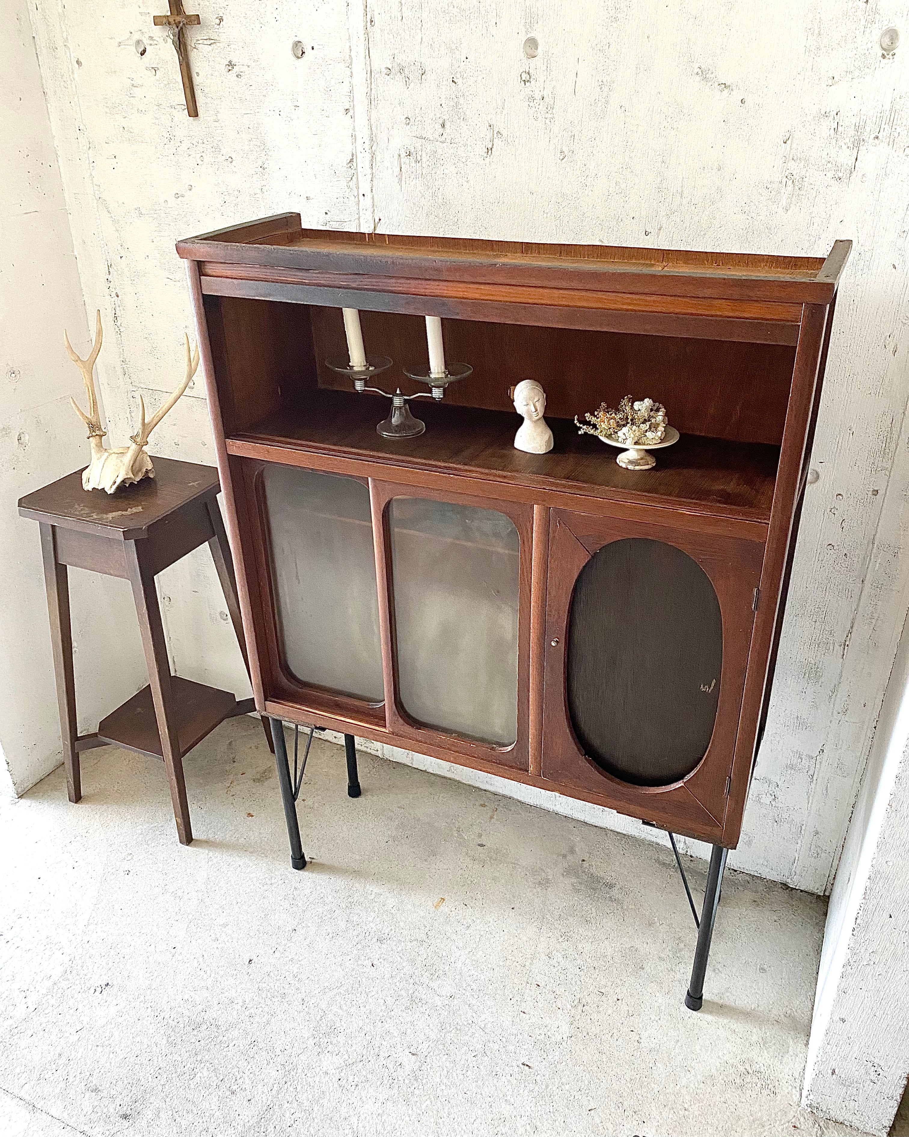 アイアン脚のキャビネット[古家具] | giraffes craft