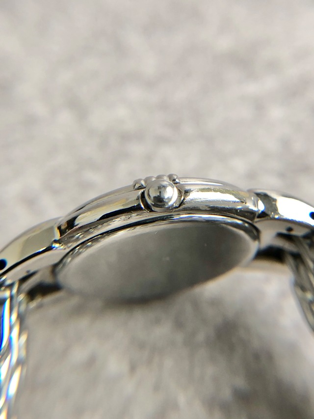 Yves Saint Laurent イヴ・サンローラン 腕時計 シルバー ラウンド ステンレススチール クォーツ 5431-F45979 vintage ヴィンテージ オールド 7g55m6