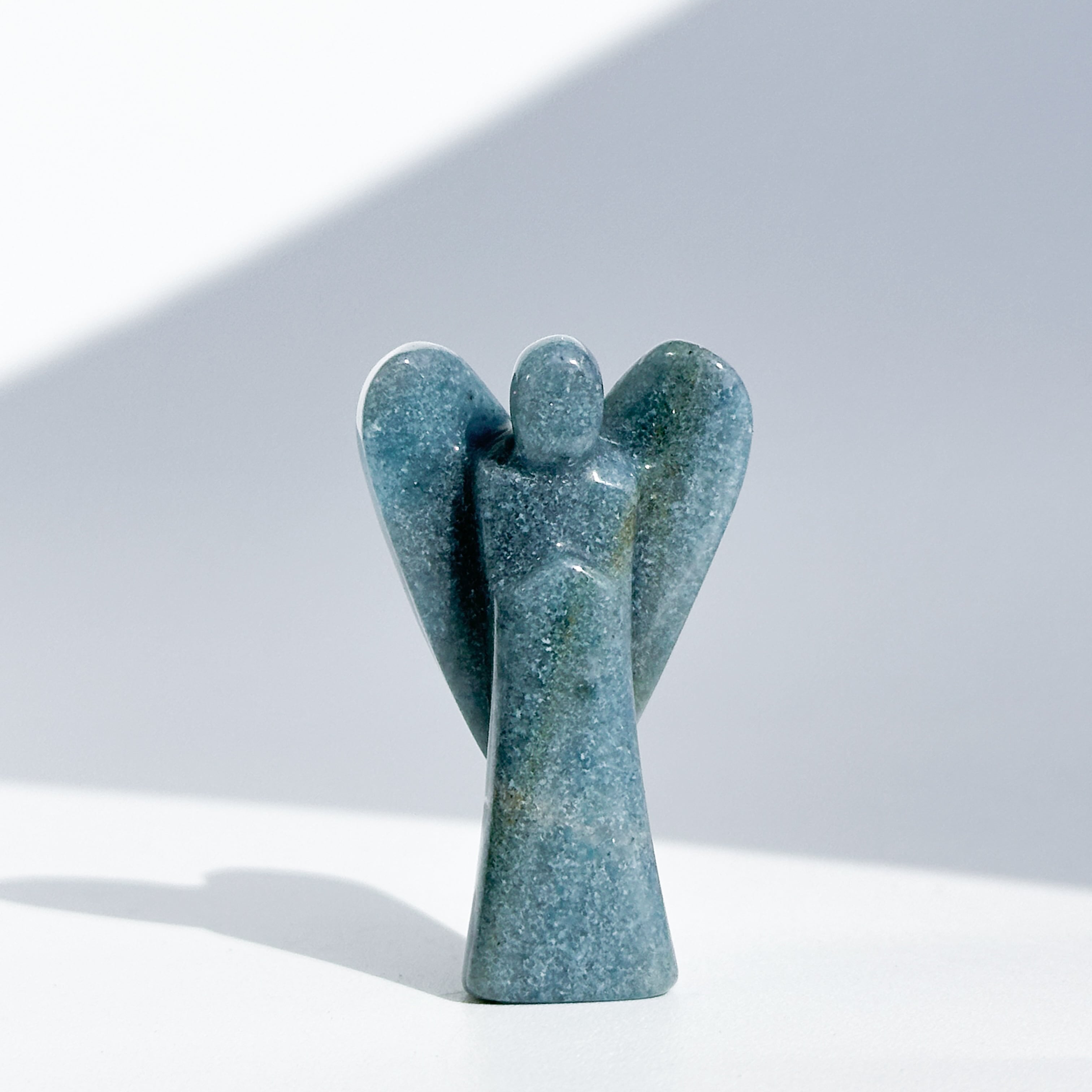 トロレアイトインクォーツ (トロール石) ミディアムエンジェル 32◇Trolleite In Quartz ◇天然石・鉱物・パワーストーン