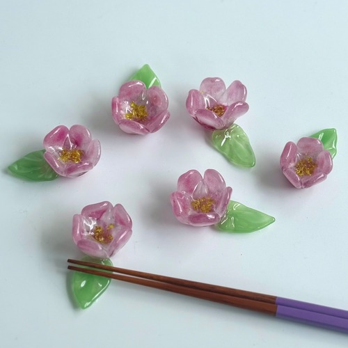 桃の花　箸置き　佐々木みどり