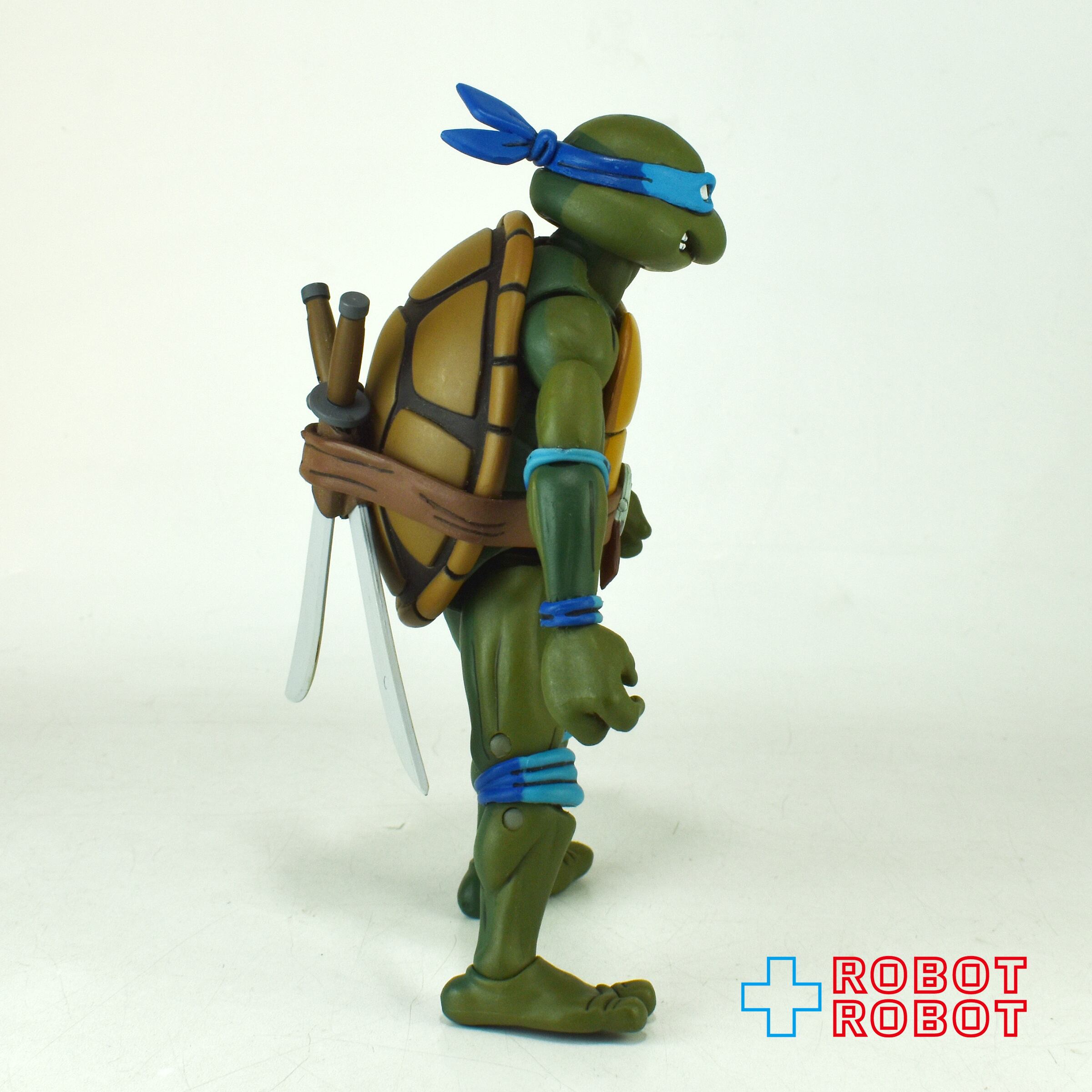ネカ TMNT タートルズ レオナルド vs シュレッダー レオナルド