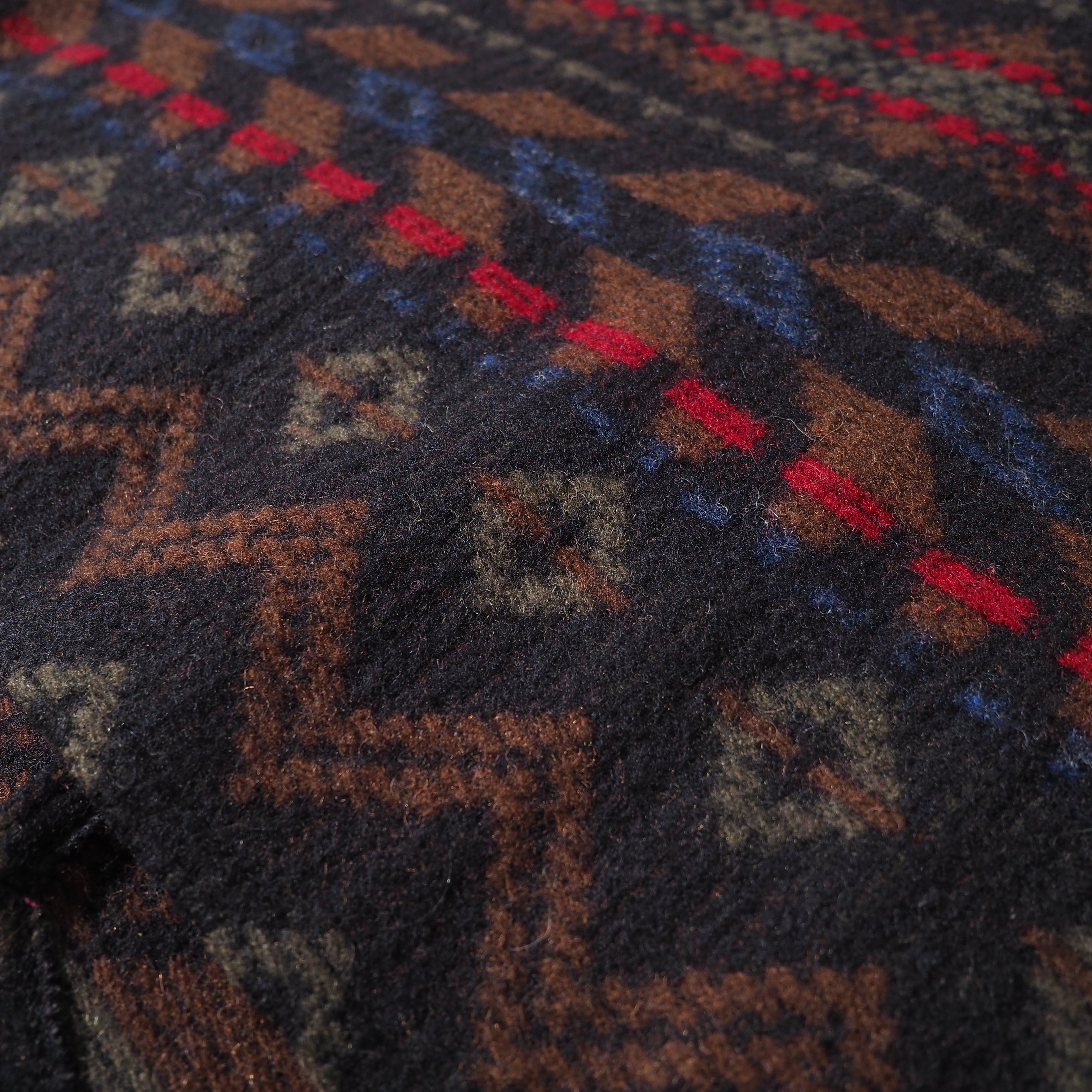 ” WOOLRICH ” Beautiful Nordic Ethnic Embroidery vintage vest (made in Usa)