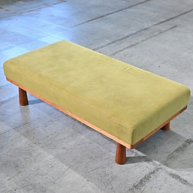 WOOD YOU LIKE COMPANY 15万「ロケットオットマン ロング」B チェリー材 無垢 布張 スツール リビング ウッドユウライクカンパニー SIESTA 【 中古家具/中古インテリア/USED家具ユーズド家具/リサイクル】