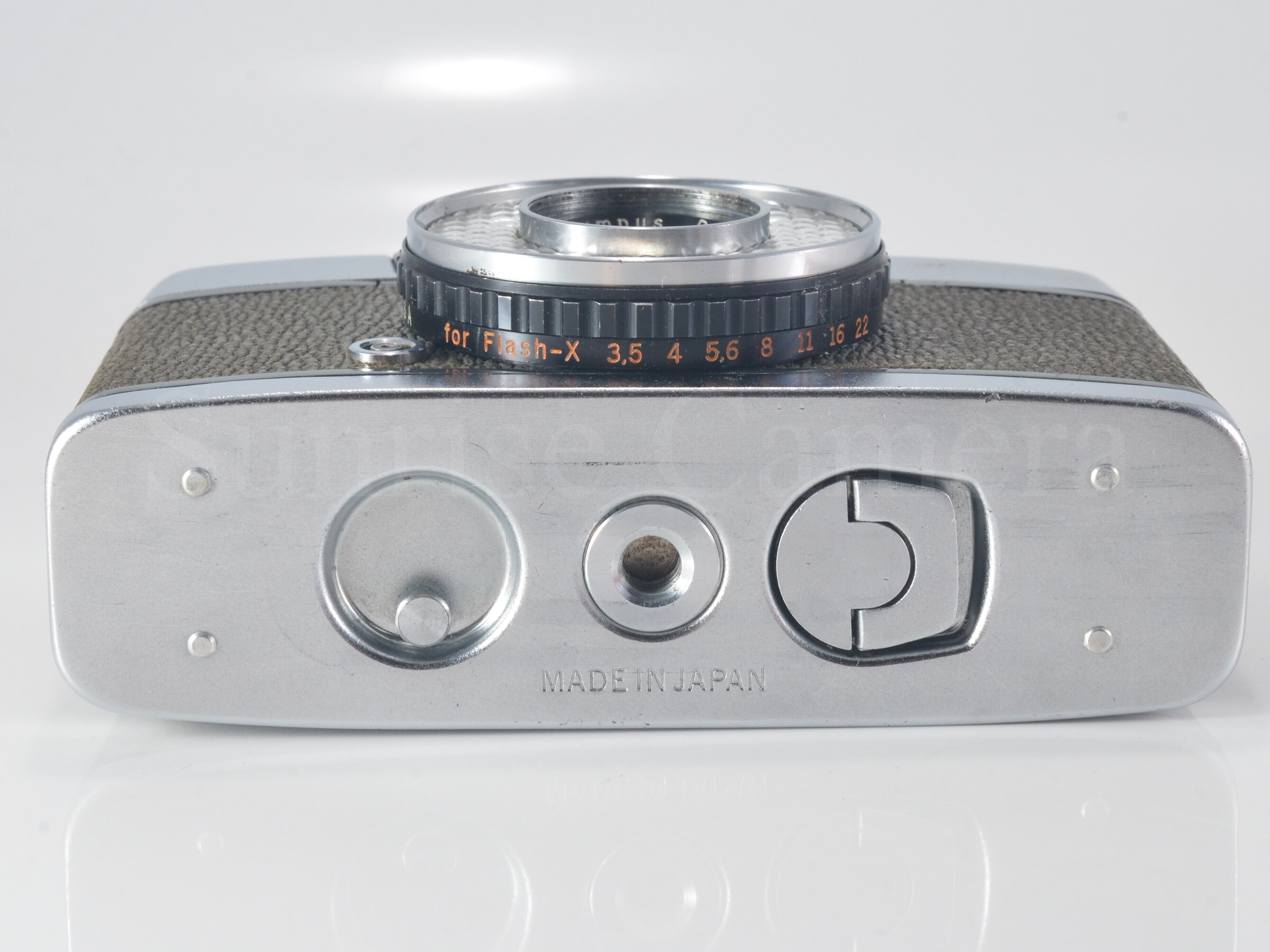 OLYMPUS PEN EE / D.Zuiko 2.8cm F3.5 初期型 整備済 ネガフィルム付