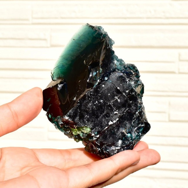 虹入り!シエラネバダ産 アンダラクリスタル原石 ブルーグリーンブラック