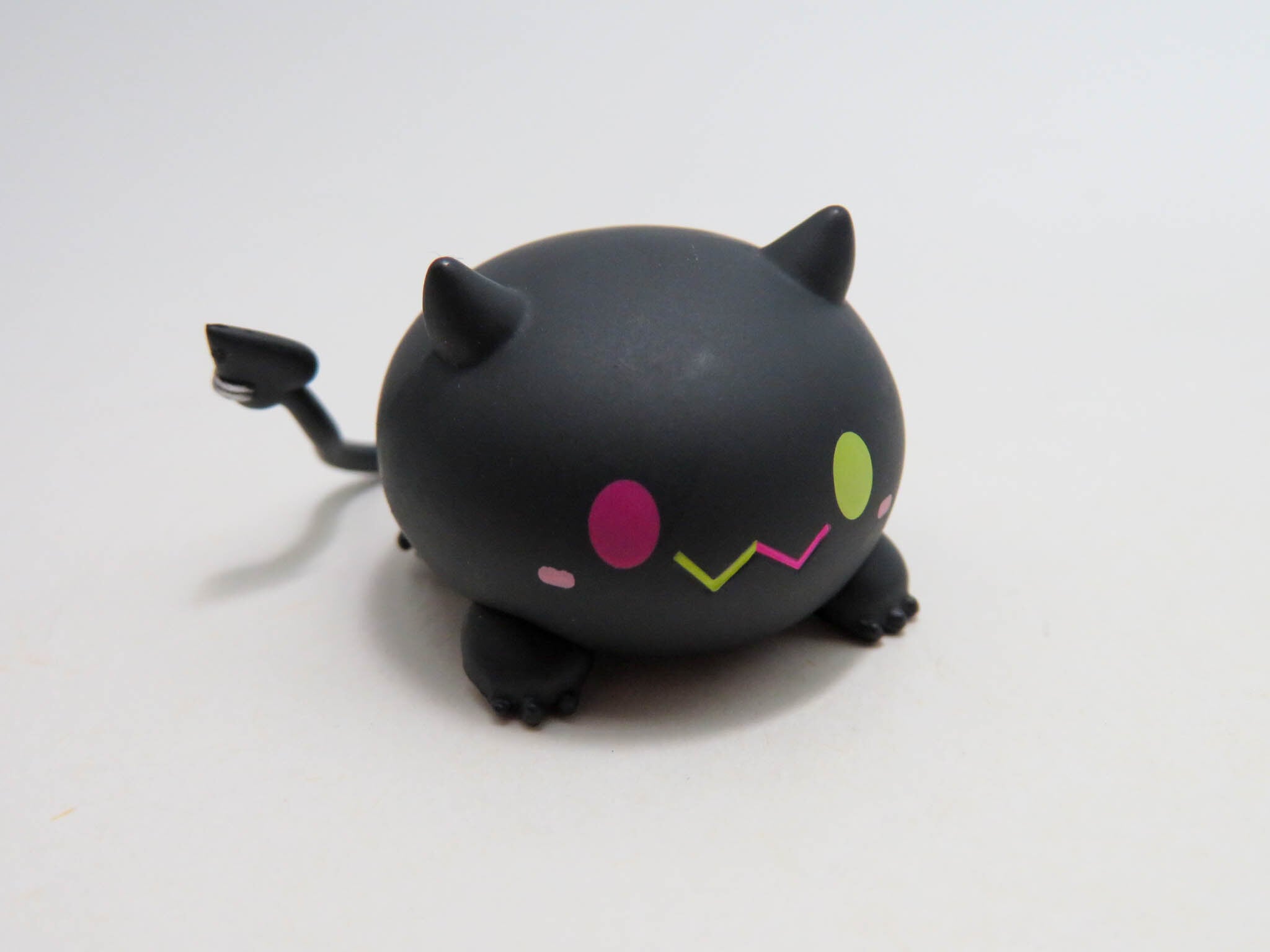 再入荷(A-ランク)【2573】 常闇トワ 小物パーツ ビビ ねんどろいど